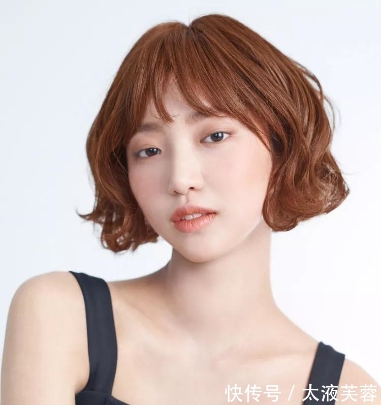 卷发 近年大热的发型要怎么剪?这些人气短发能给你灵感!