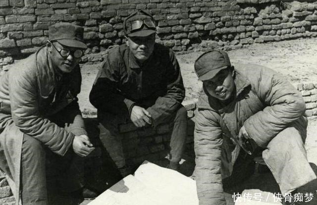 抗战|抗战老照片图1拿的是什么枪图2常在电视里看到,你见过吗