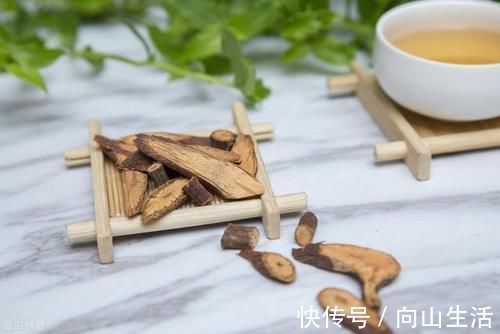 小中药|三味小中药，心火没了，心烦消了，心神隐了，入睡快了