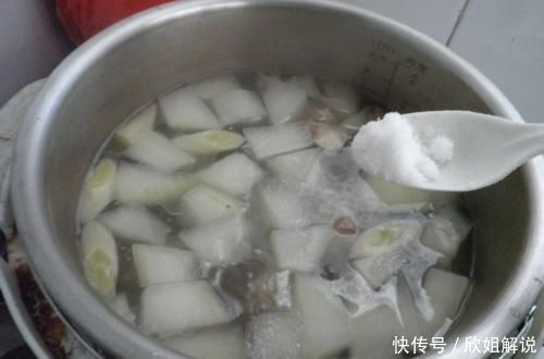 排骨|“天然祛湿汤”被发现了,每周吃2次,湿气没了,身体也轻松了