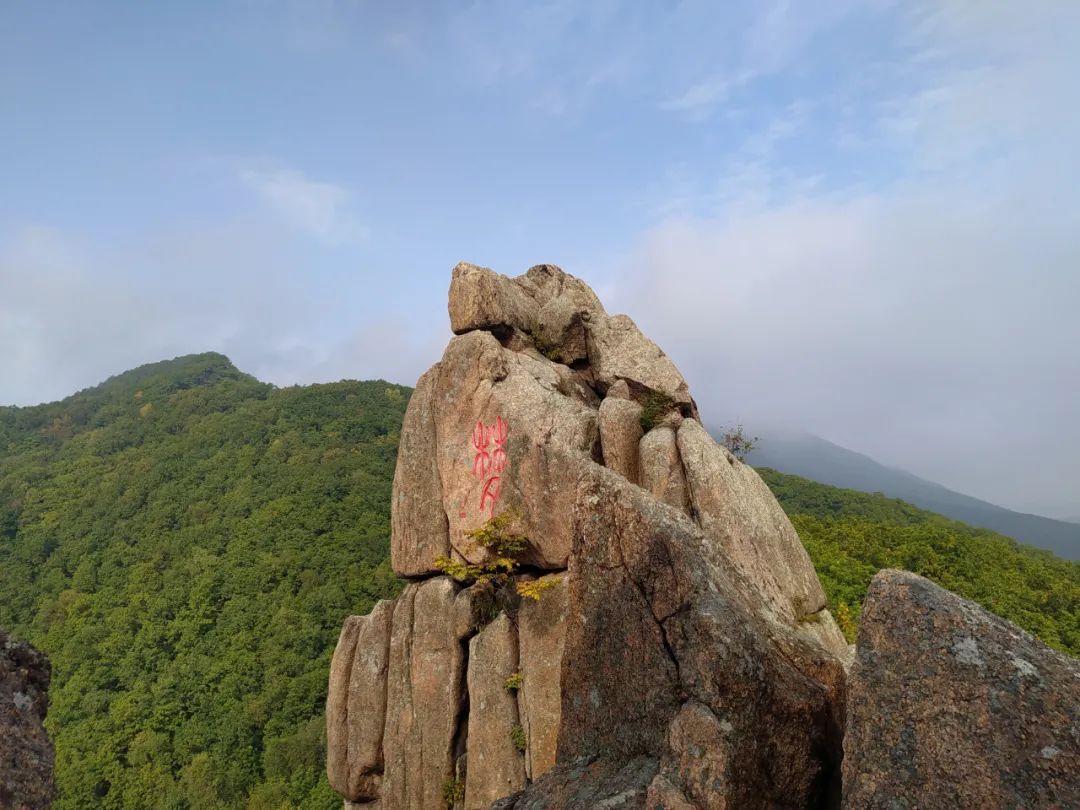 朱雀山|吉林市这座山怪石嶙峋、险峻陡峭，很多外地游客都来打卡