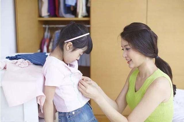 宝妈|娃早说话和晚说话，智商有区别？一张幼儿语言发育表，不妨参照下