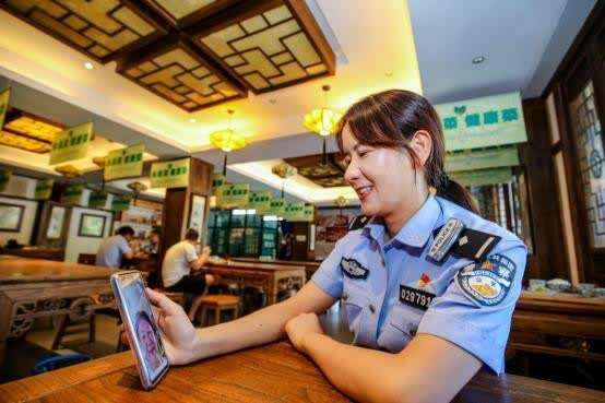 安徽|安徽铜陵：23岁新入职女警的别样国庆“长假”