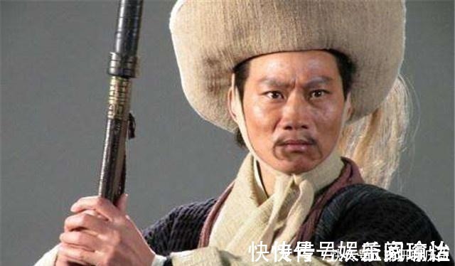 施耐庵#水浒传此人是唯一能击败武松的人,却被梁山排名50多的一招解决