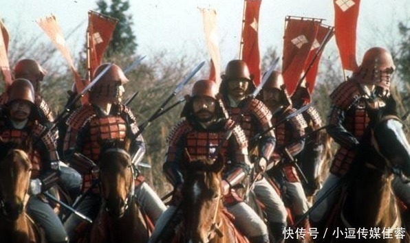 明朝|身为皇帝30年不上朝被争议,但他这场战争支援,至今人仍被点赞