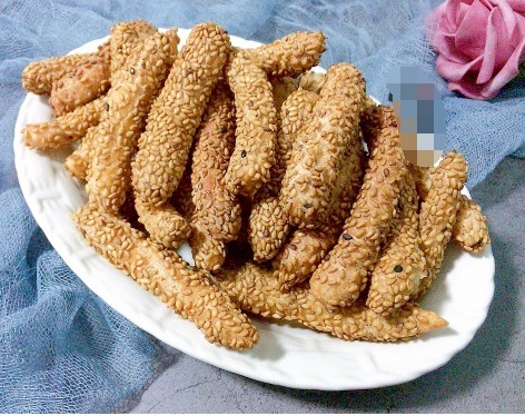 营养|吃炸货,换点新花样!香酥可口的芝麻条,营养高寓意也好