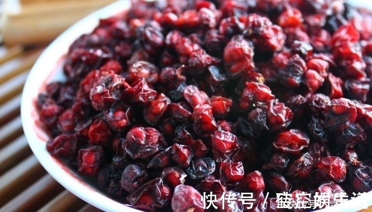 养肝|养肝的人，晨起多喝4种水，排肝毒、降肝火，肝脏或许“感谢你”