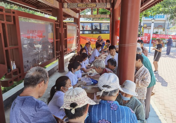 炎炎夏日|炎炎夏日，这家医院为社区居民送上一份健康