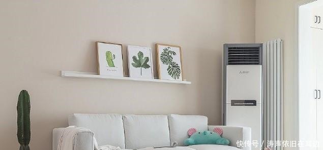 新房|极简主义新房完工入住,进门就感受到宽敞舒适,客厅效果很吸引人