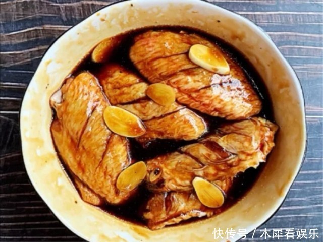 香气|鸡翅最好吃的做法,外焦里嫩,香气四溢,孩子超爱吃