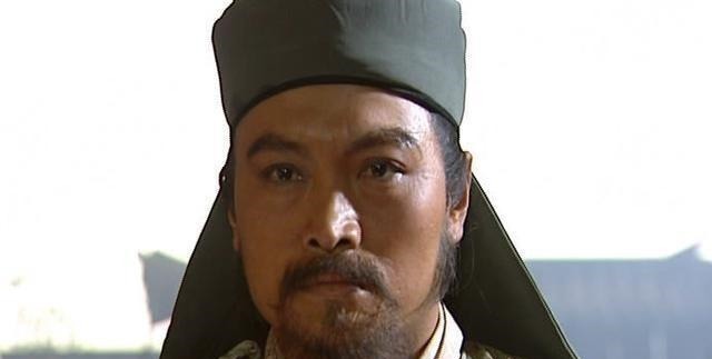 水浒传|在水浒传中武功高的三个人是谁一个神秘失踪,两个在战场上