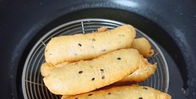 好吃|家中有糯米粉的试下这做法,外酥里糯,营养又解馋,比面包好吃!