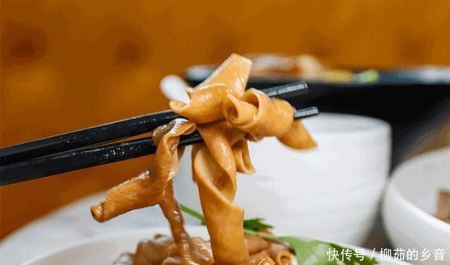 入选|17年潮汕老字号「日日香鹅肉饭店」,靠一只鹅入选非物质文化遗产