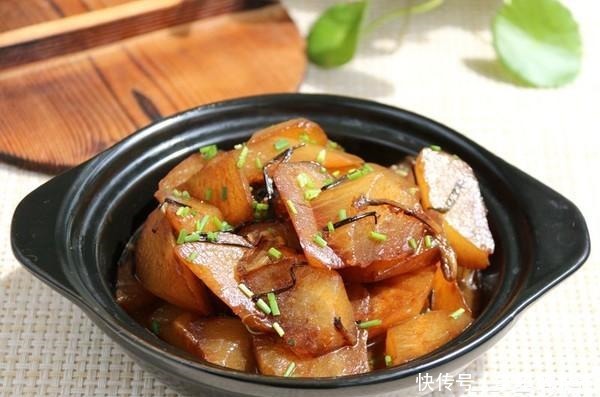 胃经常反酸胀气,隔三差五吃1次它,养胃促消化,胃病悄悄修复