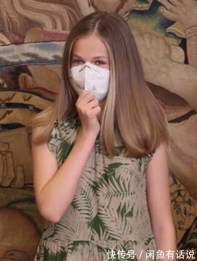 西班牙|西班牙公主真长高了好多，穿去年旧裙短了一截，气质都成熟不少