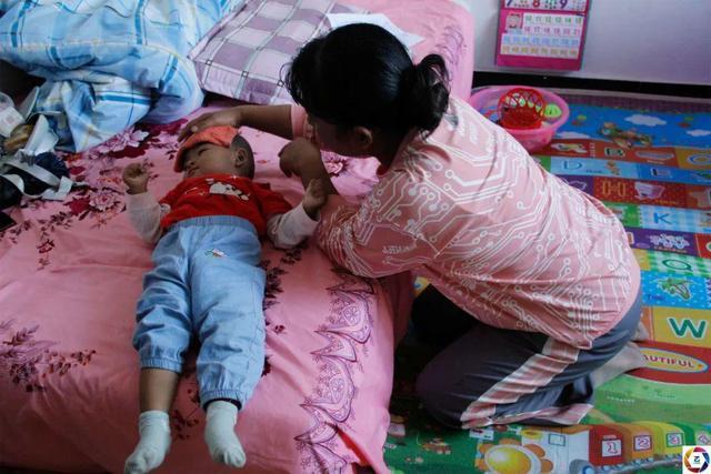 女童|一岁女童高烧不退,妈妈赶紧送医,几经波折后诊断结果让她绝望