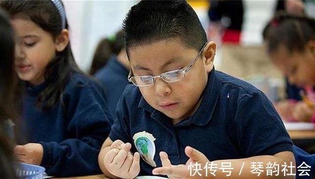 宝爸|智商高的孩子,往往会有这些“怪癖”,很多父母都不知道