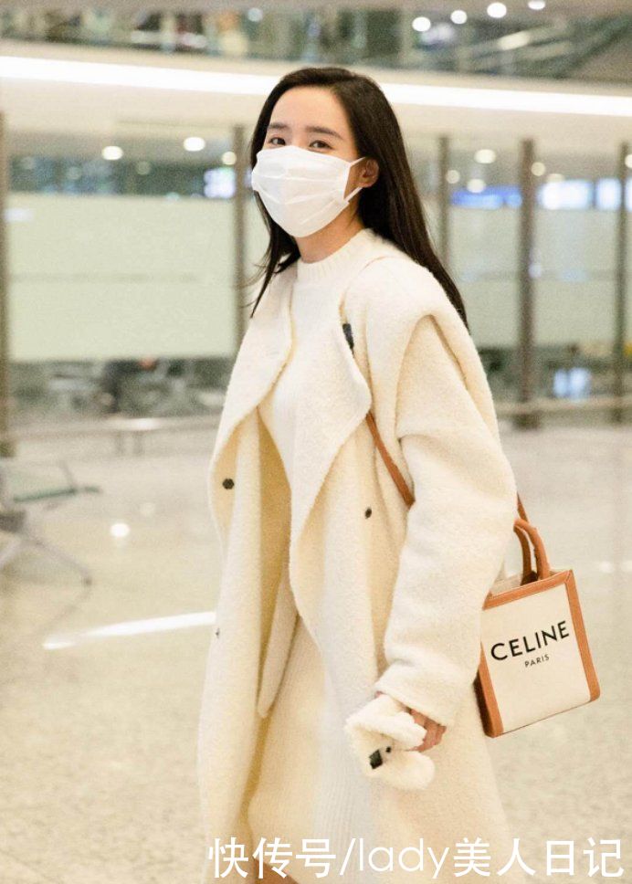  舒服|好冷啊！毛绒单品也该穿起来了，颜值+保暖2合一，暖乎乎真舒服