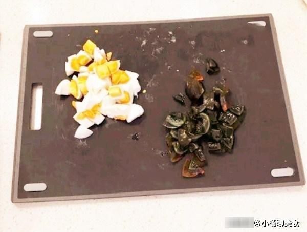 鸡蛋羹|蒸鸡蛋不是只有鸡蛋羹,这款蒸蛋层次分明,馅料丰富,老少皆宜