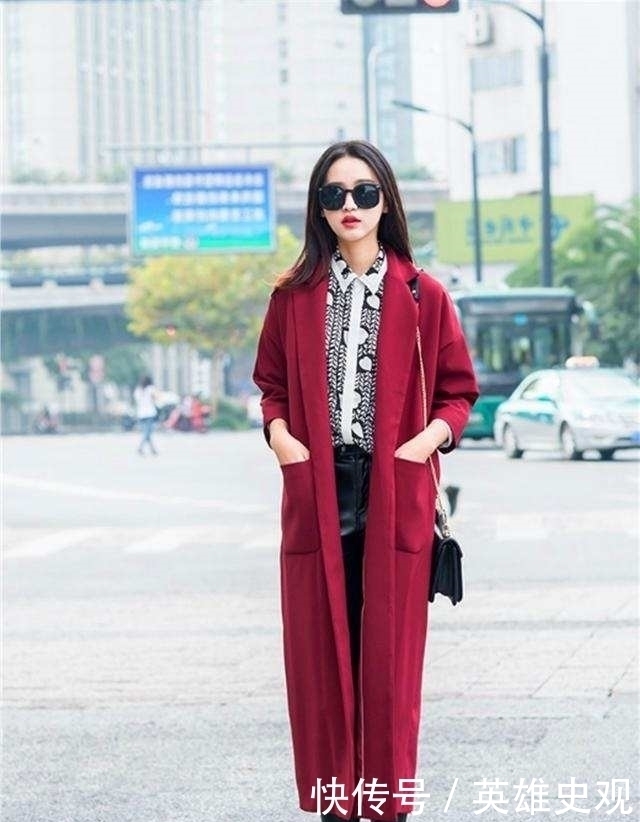 很漂亮|街拍:美女很漂亮,这样不怕发生意外吗?