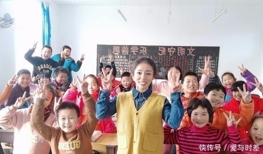 女老师|女老师课后坚持健身，从身材臃肿到精壮，看出来她奔四了吗