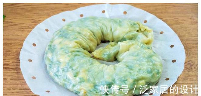 亦菜|最近早餐迷上这道面食，一擀一卷，咬一口满嘴香，三伏天要多吃