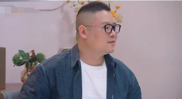 岳云鹏再次被《人民日报》点名,这次的原因有点离谱 岳云鹏再次被《人民日报》点名,这次的原因有点离谱