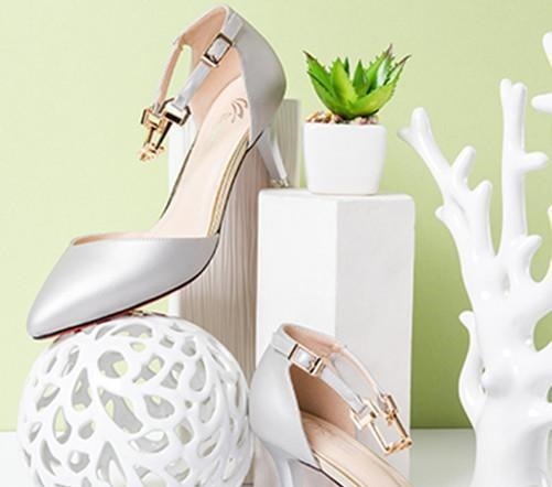 高跟鞋 最美的脚踝，最美的女鞋，最美的猫跟鞋，让你艳压众人