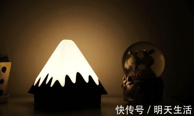 老年痴呆|失眠是长寿路上的“绊脚石”,简单四招,助你沾床就睡,比猪香甜