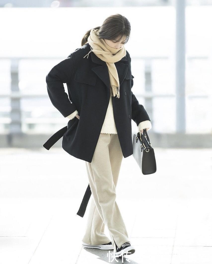 姜涩琪真是个时髦精!穿西装酷炫个性,差点美到认不出