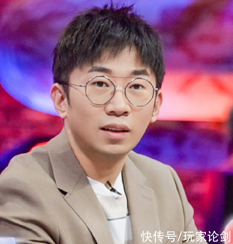 六小齡童|網(wǎng)傳楊迪已經(jīng)領(lǐng)證結(jié)婚，手上的戒指引熱議，這波狗糧先吃了