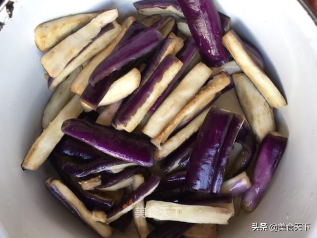 电饭煲焖饭必须有姓名!饭菜一锅出,做法又简单,太香了