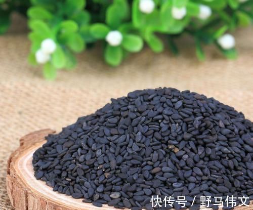 睡眠质量|晚上失眠睡不着觉？别急，坚持吃点“它”，轻松告别失眠困扰