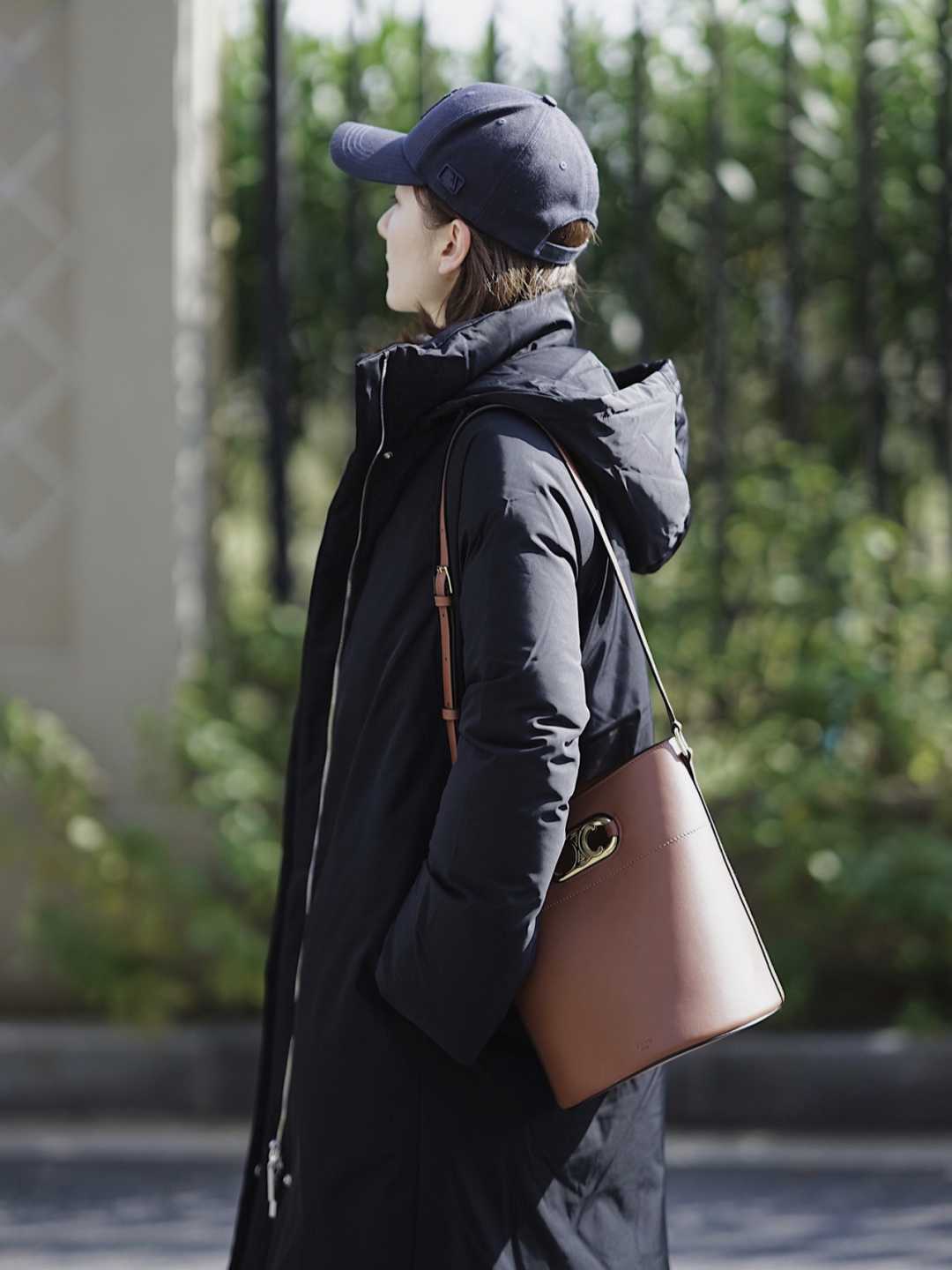 棕色|羽绒服也能穿出高级感,搭配上裤子温暖时髦,让你显得又酷又美