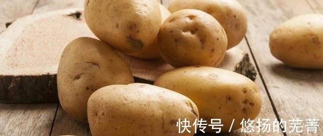 保存土豆的方法，原来这么简单，牢记三个小技巧，小半年都不发芽！