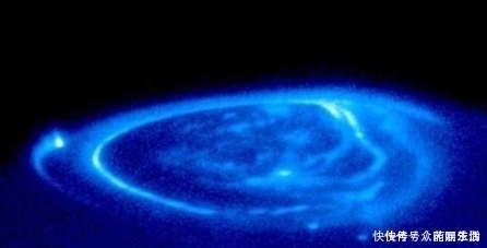 地球版 看过地球上绝美的极光,那你见过土星和火星上的吗?