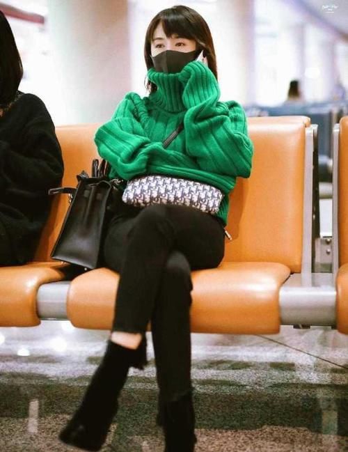 大长腿|绿色毛衣配铅笔裤个性保暖，显高洋气，很适合日常穿搭