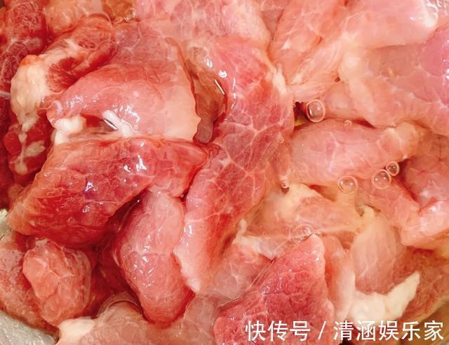 老少皆宜|还不会做糖醋里脊腌制、炸酥、上糖醋简单3步,酸甜可口真馋人