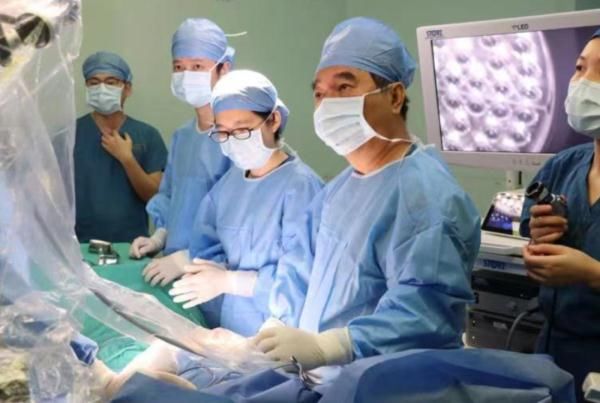 李晓姗|女子肚子突然增大！以为吃胖了，结果竟是长了……医生重要提醒