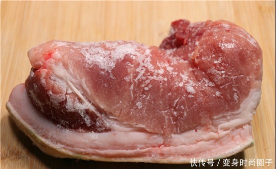 鲜肉|原来解冻肉这么简单,只需往里撒一把,吃起来跟鲜肉一样,超实用
