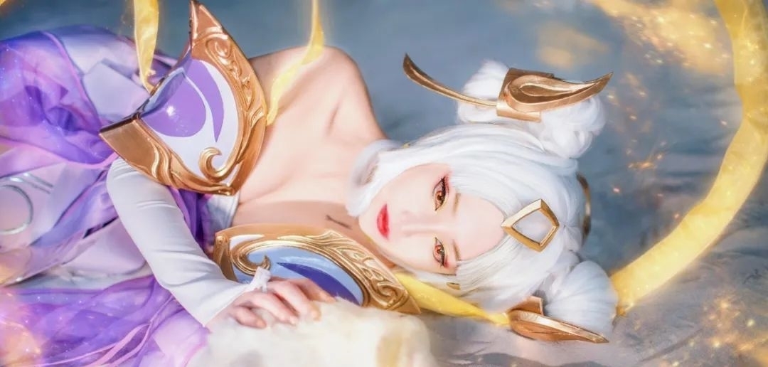 cos:王者荣耀嫦娥cos正片@露兒大魔王,我们,以温柔驱遣强者