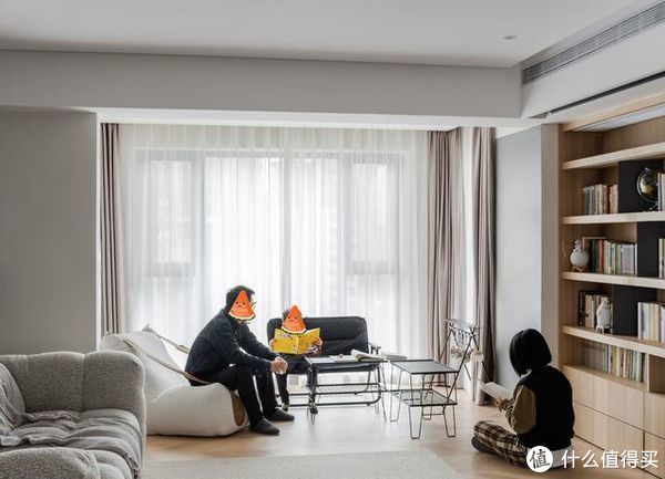 衣柜|成都夫妇155㎡的家,仅凭一个客厅就圈粉无数,不要电视墙太香了