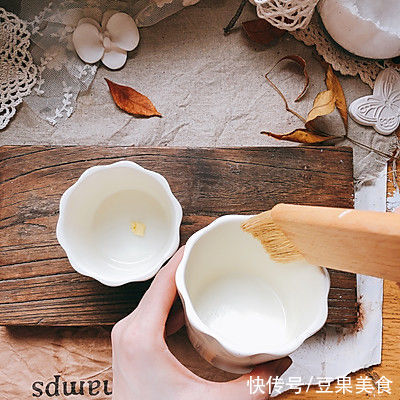 「万无一失」巧克力熔岩蛋糕