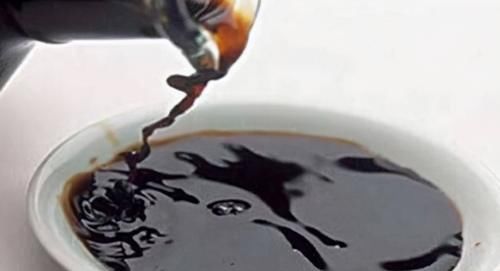 家庭盆栽绿萝不见长？靠它解决问题，一不留神枝叶就溢出盆