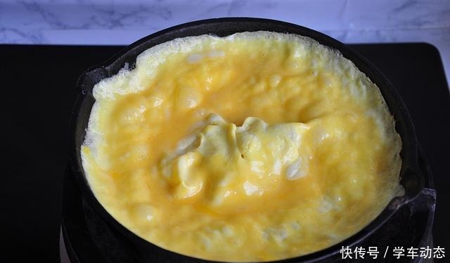 三个鸡蛋做盘菜,鲜香微辣味道不错,我家吃一回就喜欢上了,下饭