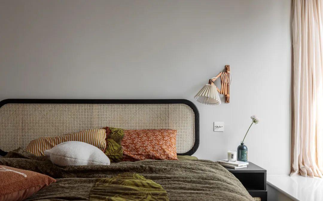 屋主|79平米混搭风格,客厅的壁炉电视墙,书房的隐形床,都是大制作!