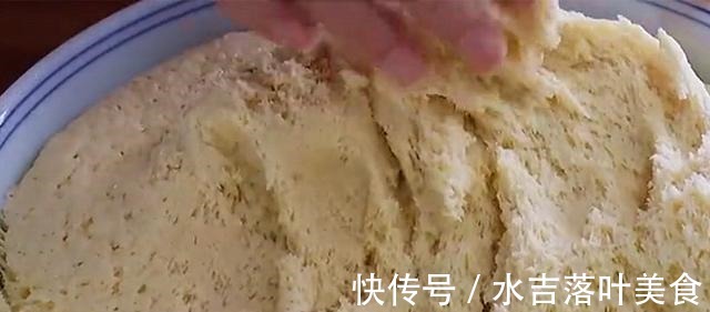 自从玉米面学会这样做，我家的正餐三顿两顿都吃它，低脂又解馋！