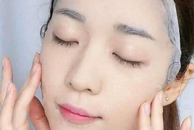 美肌|睡前做这几件事,教你养成水嫩美肌,赶快get起来吧