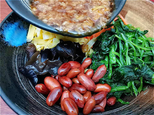  年夜饭，大鱼大肉吃腻了？教你一道凉菜，做法简单，能刮油助消化