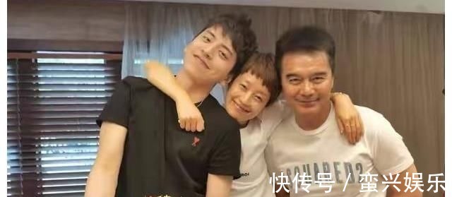 沙雕动画|沙雕动画,搞笑:全班学习都很厉害,还要老师干嘛